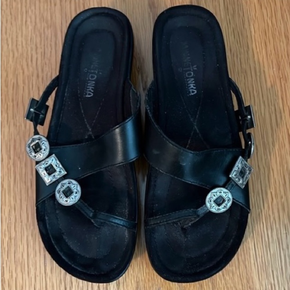 Minnetonka Black Sandals with Cushioned Comfort